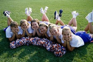 cheerleading coach peewee varsity letter group squad school cheerleaders requirements groups discipline effective ways getty
