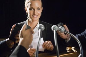 Jupiterimages/Goodshoot/Getty Images Understanding context can improve a speaker's effectiveness, whether they are having an intimate conversation with one person or broadcasting to millions.