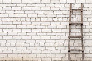 man_kukuku/iStock/Getty Images Ladder