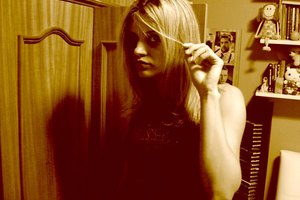 Es probable que tengas que pagar un alto costo por esa melena perfectamente lisa.