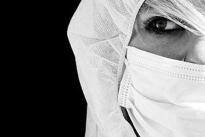 Síntomas similares al resfrio pueden ser señal de una meningitis.