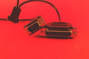 Un grabador de vídeo digital de circuito está equipado con varios puertos para conectar equipos de audio y vídeo e incluso computadoras.