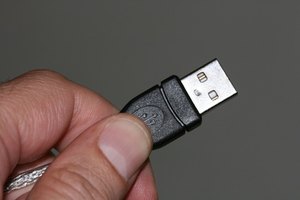 Los altavoces USB son fáciles de conectar.