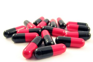 Las anfetaminas son un tipo de medicamentos estimulantes recetados para tratar el TDAH.