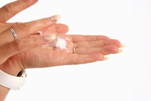 La pomada Polysporin es un tipo de ungüento antibiótico.