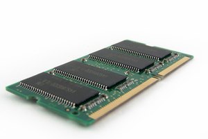 Los módulos de RAM DDR-2 para portátiles tienen conectores de 200 pines en lugar de los 240 pines de la RAM para equipos de escritorio.