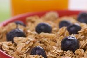 Consume granos integrales con muchas calorías en el desayuno para subir de peso.