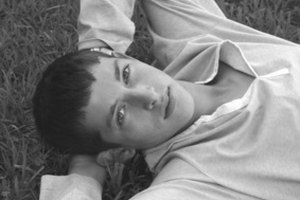 Un modelo masculino.