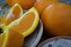 Tu niño pequeño ahora puede disfrutar de las naranjas.