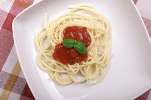 Los platos con salsas marinara son mejor opción que las salsas cremosas.