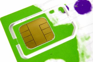 Si obtienes un error en la tarjeta SIM en el teléfono, debes apagar el teléfono y volver a insertarla.