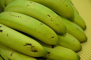 Los plátanos son ricos en vitaminas A, C, B6 y folato.