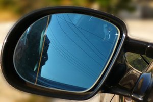 Para eliminar un reflejo de un espejo, reemplaza los píxeles con sus vecinos.