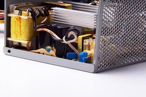 Los cargadores de batería de 12 volts de CC pueden ser usados para recargar baterías de automóviles.