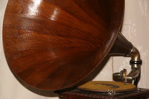 Los fonógrafos hicieron la música más accesible.