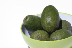 Los aguacates contienen grasas monoinsaturadas.