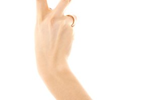 Las uñas de acrílico a menudo provocan hongos.