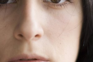 La exposición al sol puede causar cáncer de labio.