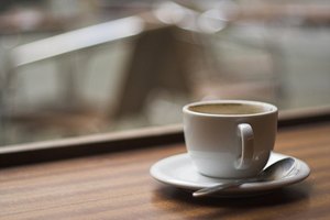 Loas alimentos ácidos como el café pueden causar el cambio del pH en la orina.