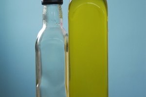 Haz un humectante casero beneficioso para tu cuero cabelludo con una variedad de aceites saludables.