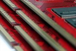 Revisa la velocidad de la memoria RAM.
