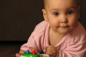 Tu bebé aprende sobre el mundo en su primer año.