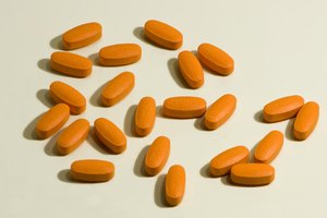 Los hombres que usan Panax ginseng para reducir los síntomas de la disfunción eréctil pueden tomar 900 mg de este suplemento a base de hierbas por vía oral hasta tres veces al día.