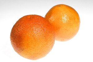 Las naranjas, ricas en vitamina C, pueden ayudar a aliviar los síntomas de reflujo ácido.