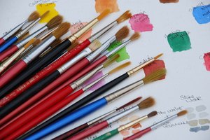 El arte puede ayudar a enseñar sobre la crítica constructiva.