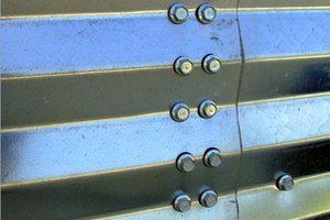 El acero galvanizado está tratado con zinc.