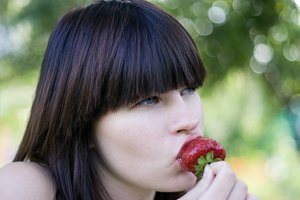 Los alimentos que comes deben ser descompuestos en sus componentes más pequeños.