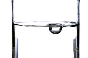 El agua es escencial para una función hepática correcta.