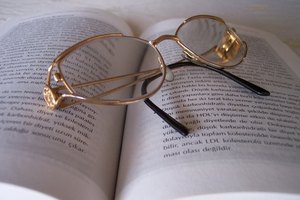 Las gafas son una manera de corregir los problemas de visión.