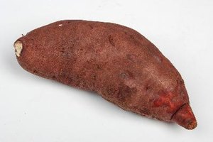 Las patatas dulces proveen vitaminas A y C, así como hierro y calcio.