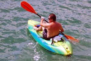 Hay un montón de lugares para hacer kayak en Arizona.