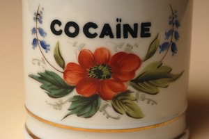 La abstinencia de la cocaína puede causar una necesidad extrema por la droga.
