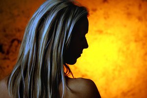 Los ácaros Demodex son parásitos que viven en los folículos pilosos del rostro humano.