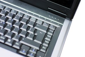 Los teclados de las computadoras portátiles a menudo le dan una doble funcionalidad a la tecla de impresión de pantalla para ahorrar espacio.