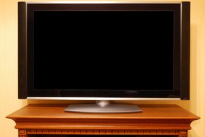 Conecta una antena a tu TV de plasma para recibir señales aéreas de video HD.