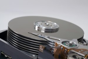 Determina la capacidad de almacenamiento de una matriz RAID 5 determinando el tamaño de cada unidad.