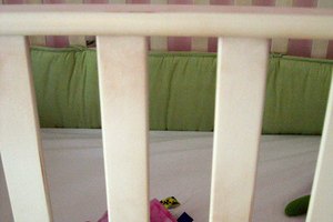 Las tablillas de las cunas deben estar en buen estado para mantener a tu bebé a salvo.