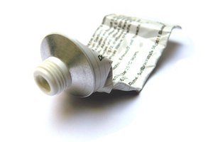 El propionato de clobetasol se usa para tratar muchas enfermedades de la piel.