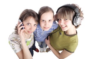 Los juegos de amistad puede ayudar a unir a diversas hermandades de chicas.