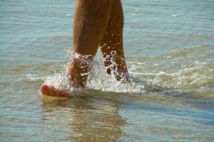 Evita los cortes y abrasiones. El agua salada en una herida puede ser dolorosa.