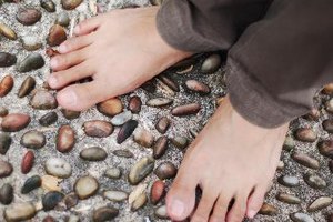 Las personas que padecen de neuropatía sensorial dolorosa pueden tener sensaciones