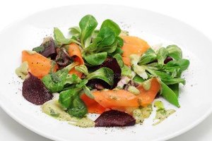 Las comidas se ofrecen envasadas, así que todo lo que tienes que hacer es seguir las instrucciones de recalentamiento de cada comida.