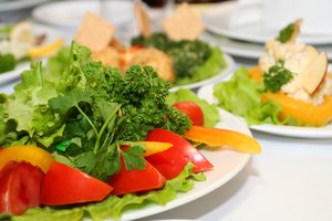 Ciertos alimentos pueden contribuir a una complexión brillante.