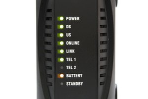 Un módem por cable mostrando una señal fuerte.