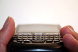 Los navegadores móviles te permiten navegar por Internet en un dispositivo móvil.