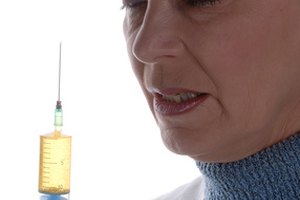 Administrar medicamentos después de la operación también es la obligación del enfermero de quirófano.